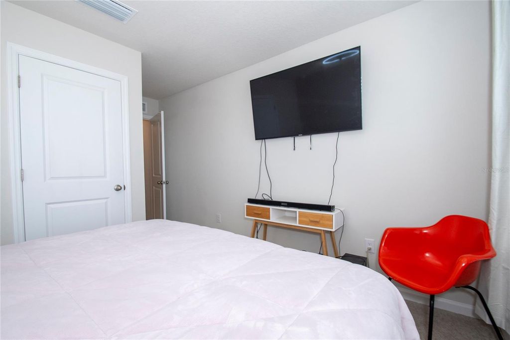 Image 21 of property listing at 4660 OLD BLUSH STREET, Bradenton, FL 34211