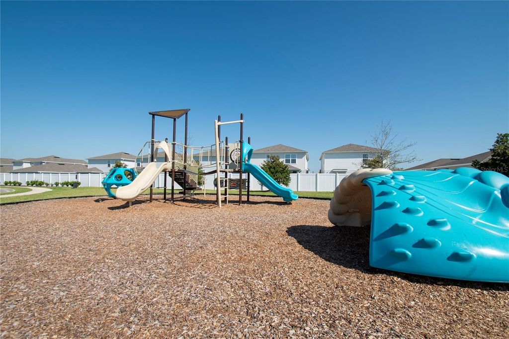 Image 27 of property listing at 4660 OLD BLUSH STREET, Bradenton, FL 34211