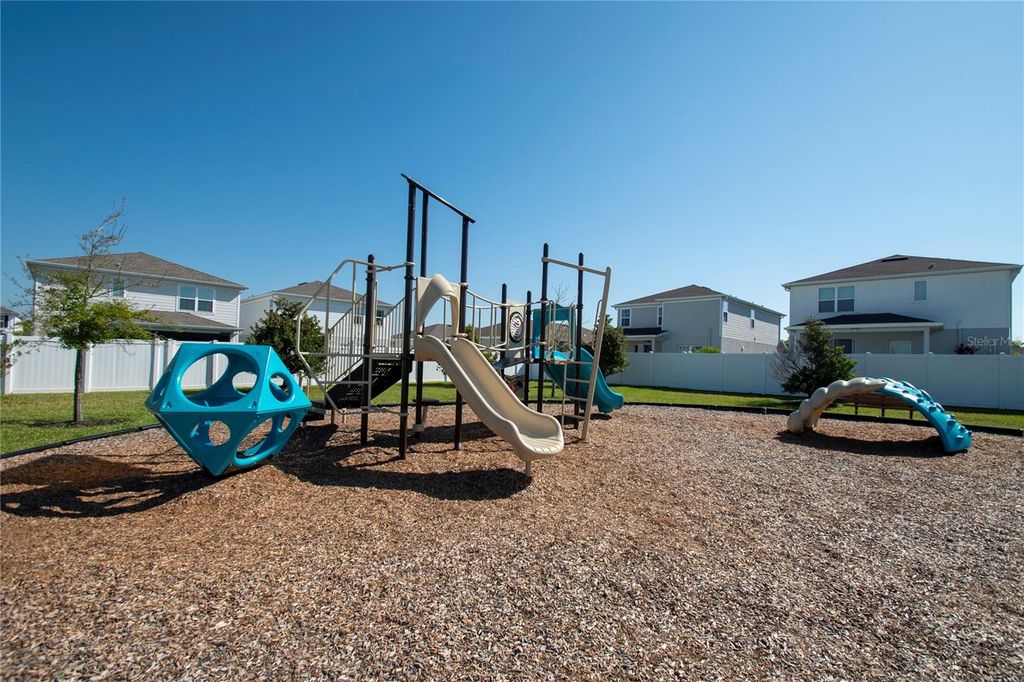 Image 28 of property listing at 4660 OLD BLUSH STREET, Bradenton, FL 34211