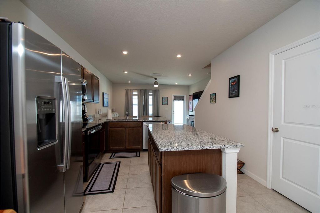 Image 5 of property listing at 4660 OLD BLUSH STREET, Bradenton, FL 34211