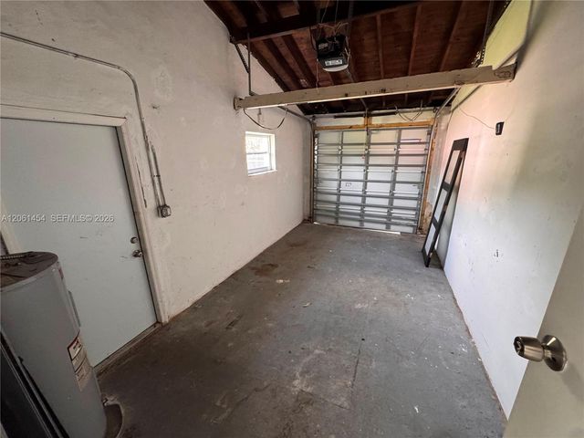 124 NW 89th St 124, El Portal, FL 33150