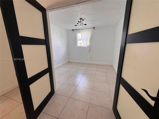 124 NW 89th St 124, El Portal, FL 33150