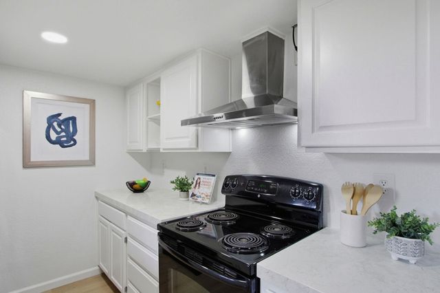 5382 Makati Cir, San Jose, CA 95123