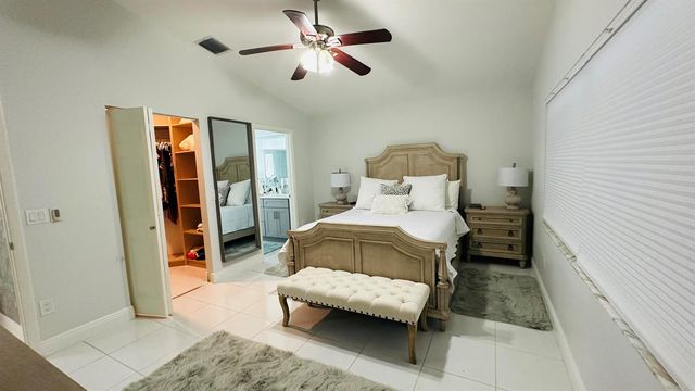 18798 Caspian Circle, Boca Raton, FL 33496