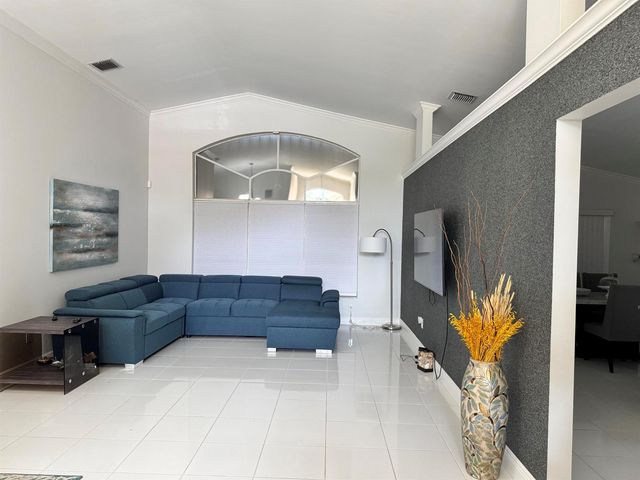 18798 Caspian Circle, Boca Raton, FL 33496