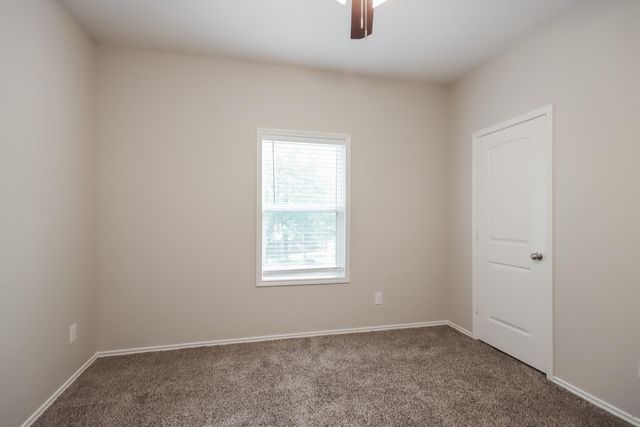 511 Topsail Way, Crosby, TX 77532