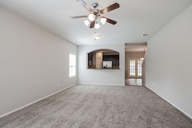 511 Topsail Way, Crosby, TX 77532