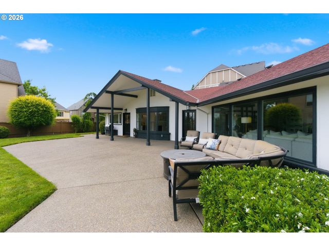 12048 Sw CAFFALL Ln, Tigard, OR 97224
