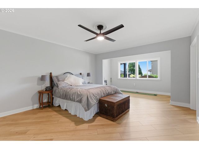 12048 Sw CAFFALL Ln, Tigard, OR 97224