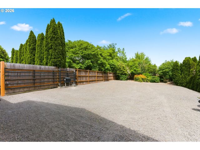 12048 Sw CAFFALL Ln, Tigard, OR 97224
