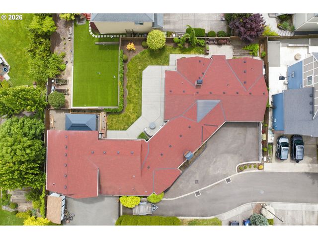 12048 Sw CAFFALL Ln, Tigard, OR 97224