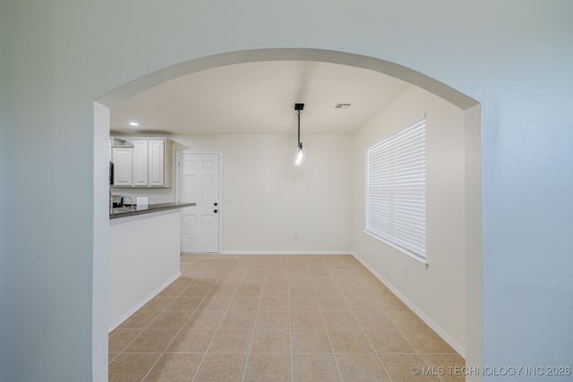 618 S Seminole Street, Skiatook, OK 74070