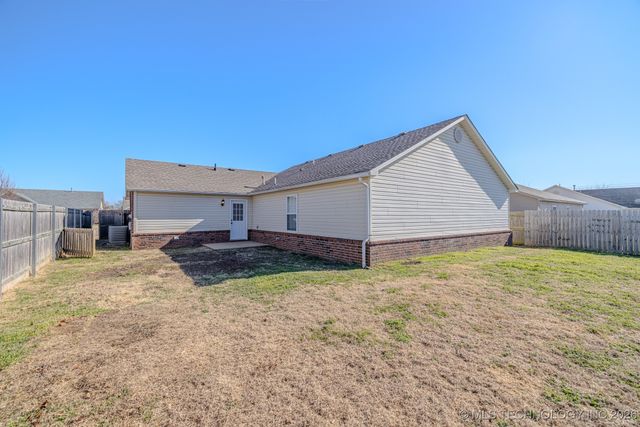 618 S Seminole Street, Skiatook, OK 74070