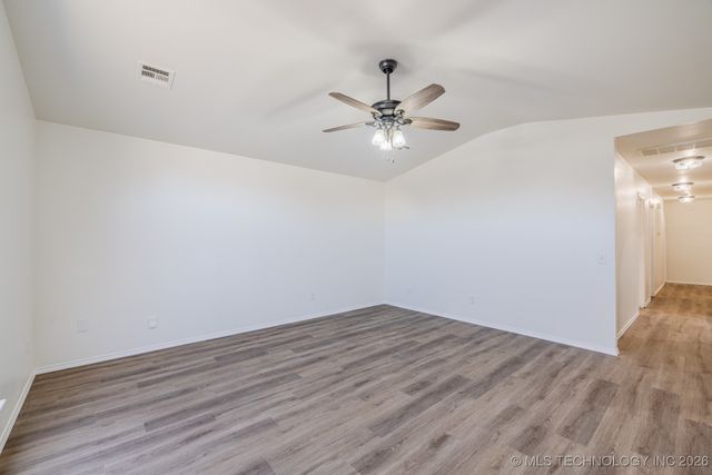 618 S Seminole Street, Skiatook, OK 74070