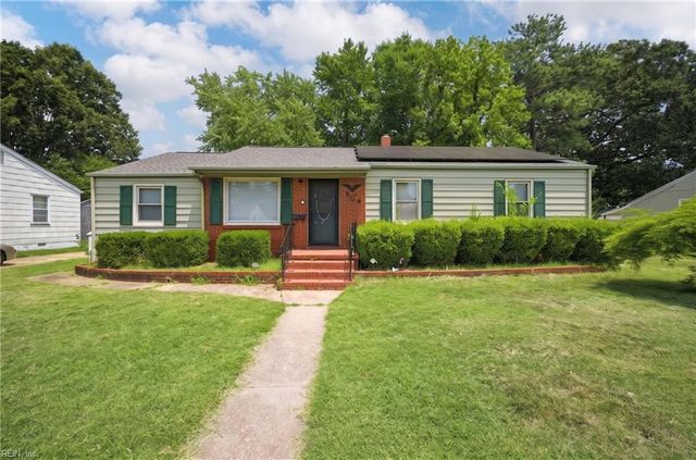 709 McLawhorne DR, Newport News, VA 23605
