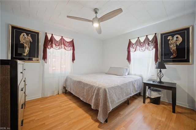 709 McLawhorne DR, Newport News, VA 23605
