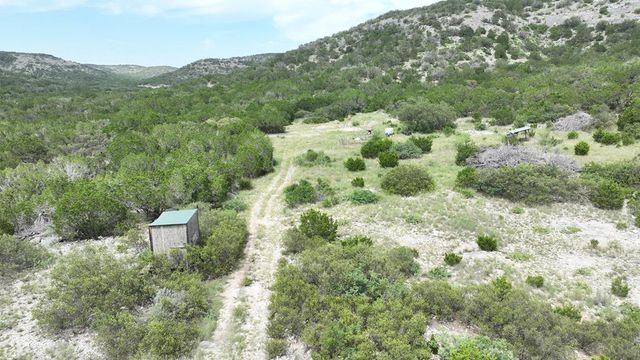 2190 CR 650, Carta Valley, TX 78880