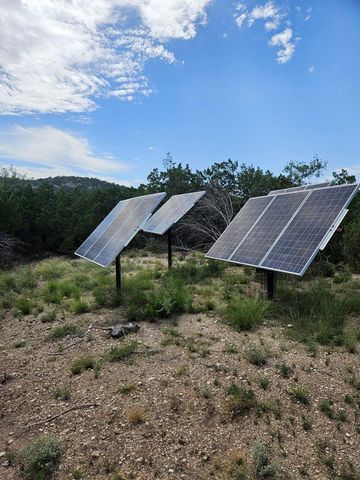 2190 CR 650, Carta Valley, TX 78880