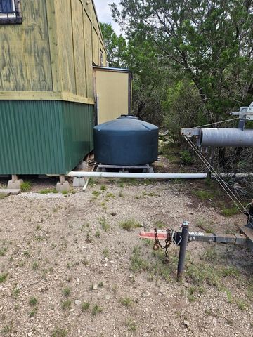 2190 CR 650, Carta Valley, TX 78880