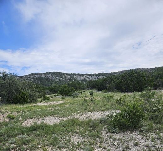 2190 CR 650, Carta Valley, TX 78880