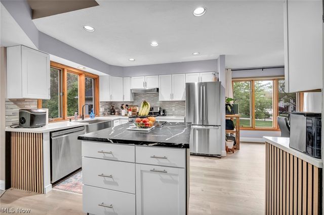 3069 Snowshoe Circle, Stow, OH 44224