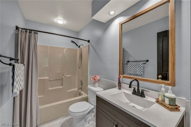 3069 Snowshoe Circle, Stow, OH 44224