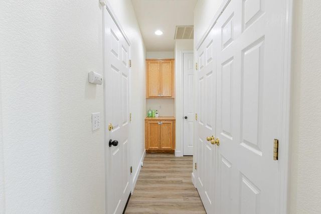 1849 Dawnelle Way, Sacramento, CA 95835