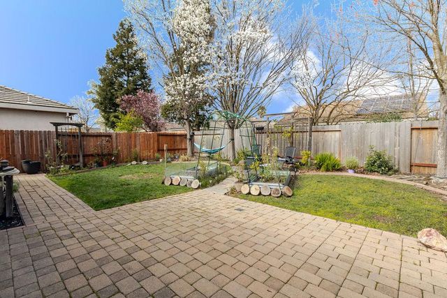 1849 Dawnelle Way, Sacramento, CA 95835