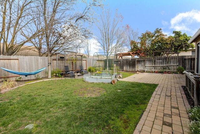 1849 Dawnelle Way, Sacramento, CA 95835