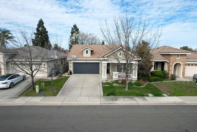 1849 Dawnelle Way, Sacramento, CA 95835