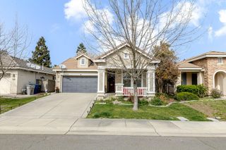 1849 Dawnelle Way, Sacramento, CA 95835
