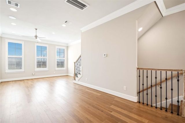 9658 Knight Road, Houston, TX 77045