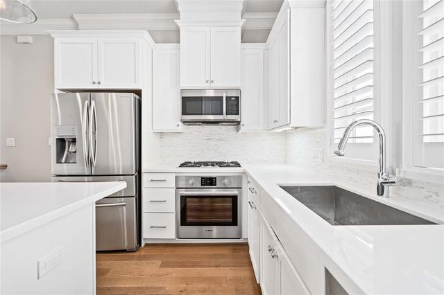9658 Knight Road, Houston, TX 77045