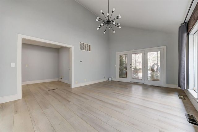 6413 Centennial Court, Nichols Hills, OK 73116
