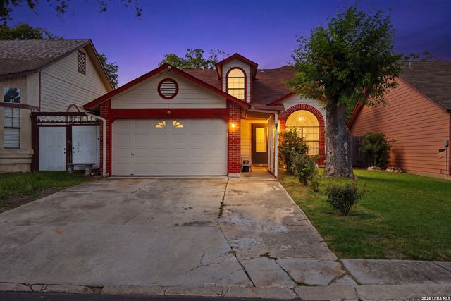 5987 CATALINA SUNRISE DR, San Antonio, TX 78244