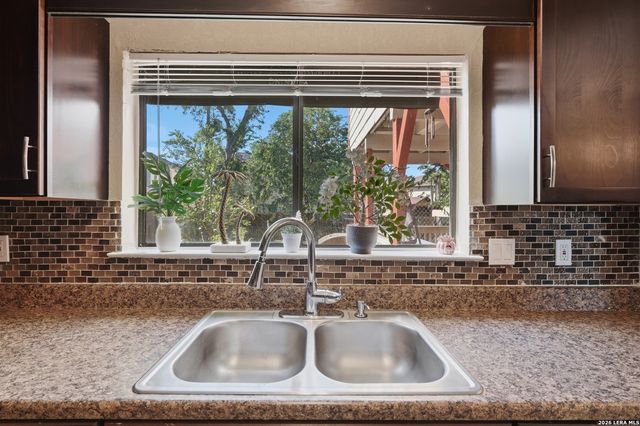 5987 CATALINA SUNRISE DR, San Antonio, TX 78244