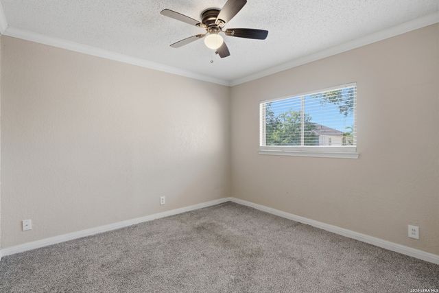 5987 CATALINA SUNRISE DR, San Antonio, TX 78244