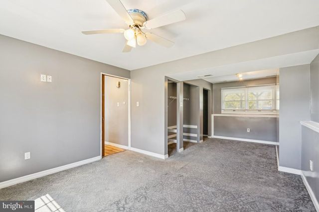 1078 LEXINGTON DR, Woodbury, NJ 08096