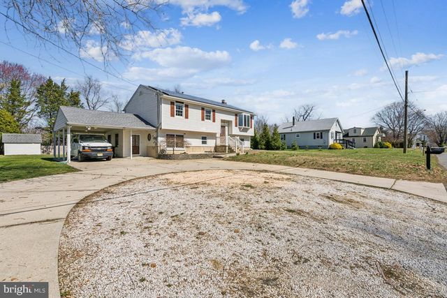 1078 LEXINGTON DR, Woodbury, NJ 08096