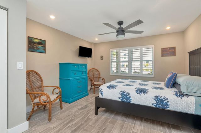 620 EDGEWATER DRIVE 102, Dunedin, FL 34698