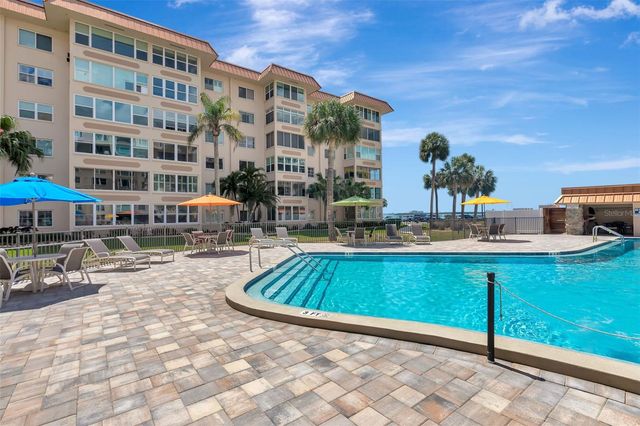 620 EDGEWATER DRIVE 102, Dunedin, FL 34698