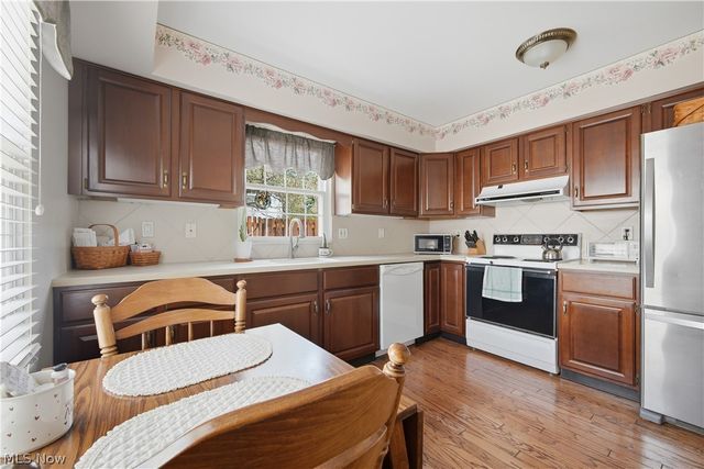 26 Hudson Common Drive, Hudson, OH 44236