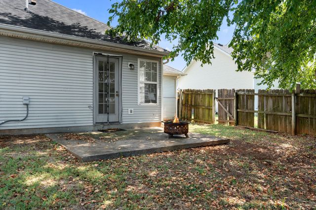 2742 Pepperdine Dr, Murfreesboro, TN 37128
