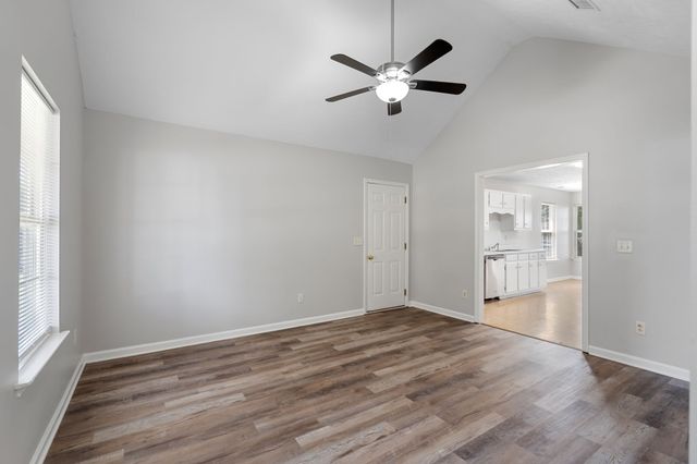 2742 Pepperdine Dr, Murfreesboro, TN 37128