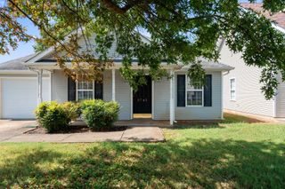 2742 Pepperdine Dr, Murfreesboro, TN 37128