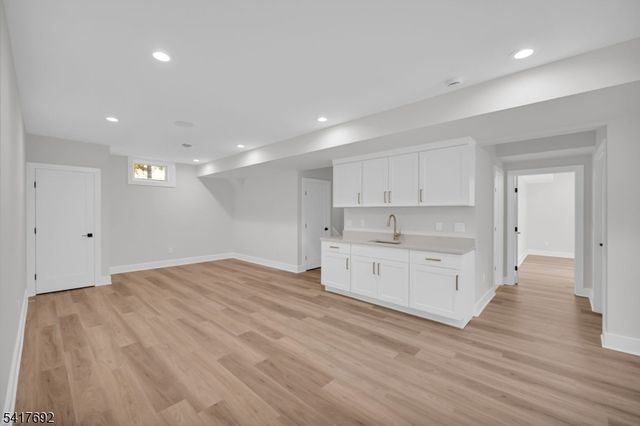 94 E Cedar St, Livingston Twp., NJ 07039