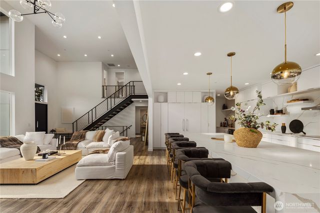 9730 354th Avenue SE, Snoqualmie, WA 98065