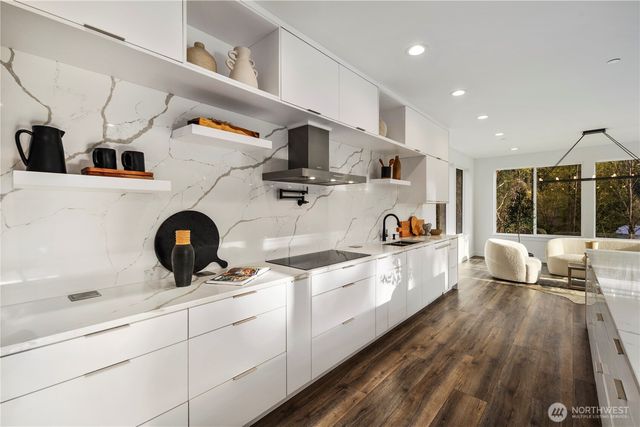 9730 354th Avenue SE, Snoqualmie, WA 98065