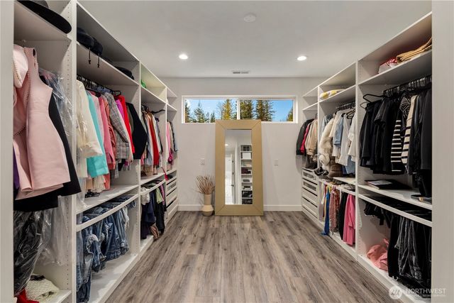 9730 354th Avenue SE, Snoqualmie, WA 98065