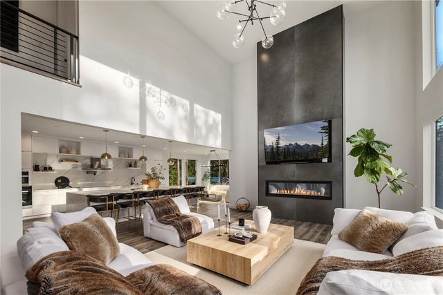 9730 354th Avenue SE, Snoqualmie, WA 98065